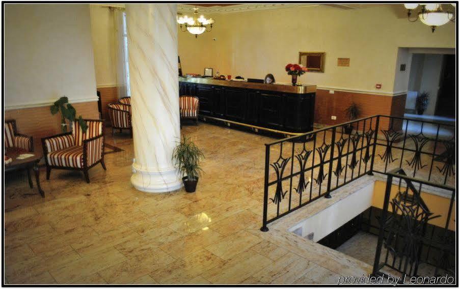 Vigo Grand Hotel Ploiesti Exterior photo