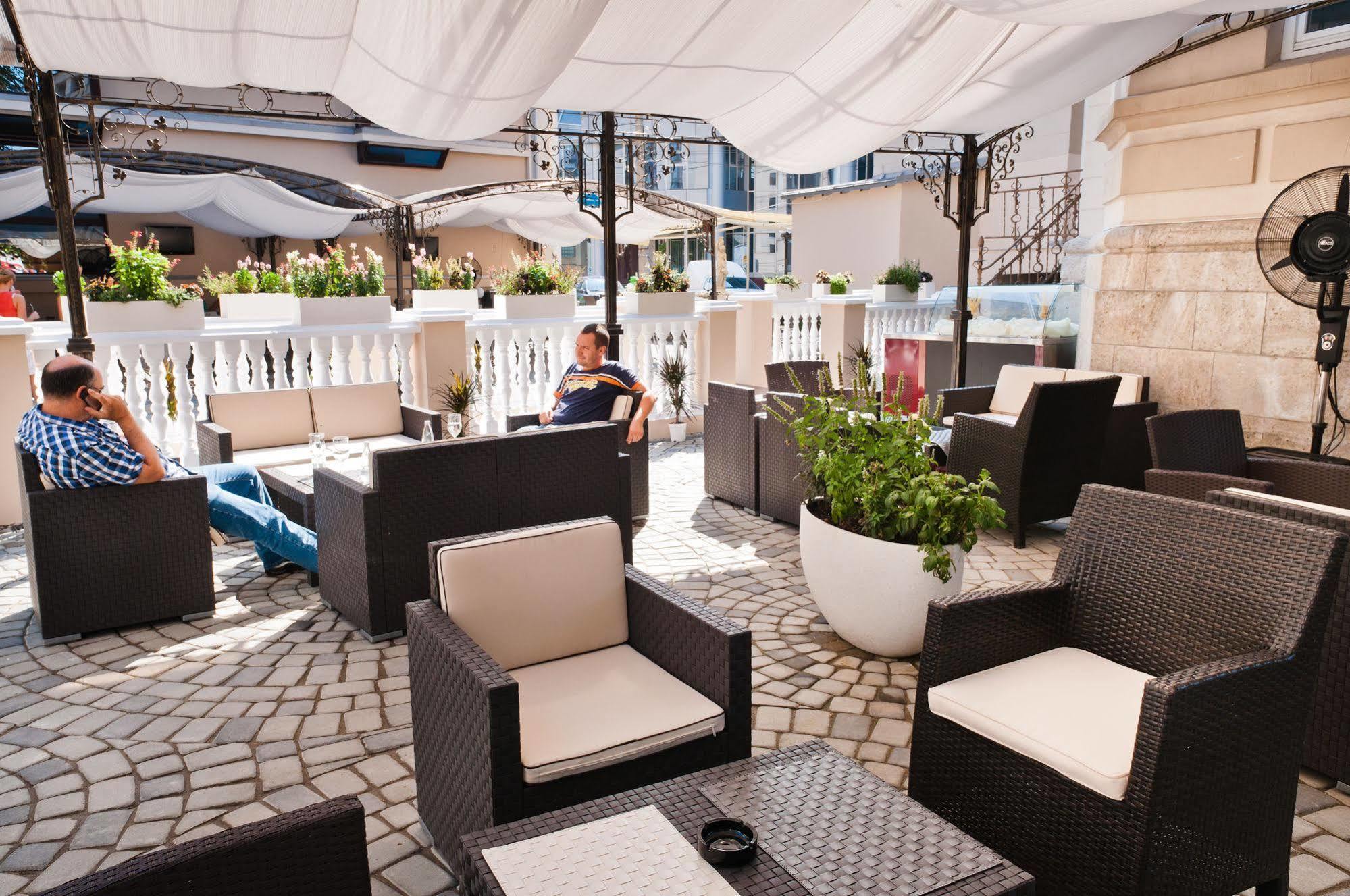 Vigo Grand Hotel Ploiesti Exterior photo
